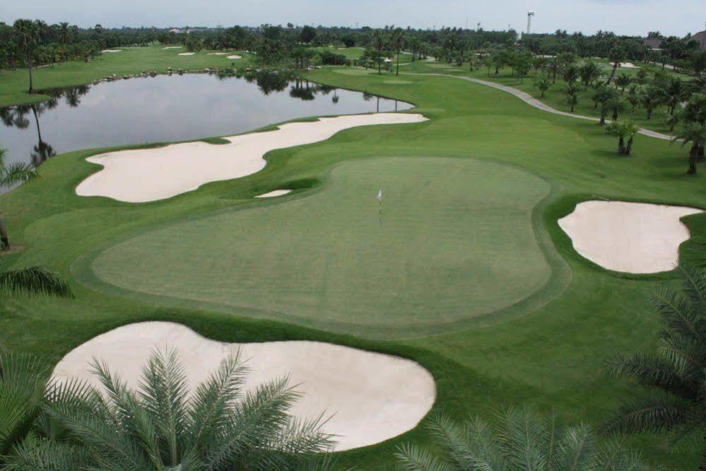 Suwan Golf & Country Club Hotel Nakhon Pathom Bagian luar foto